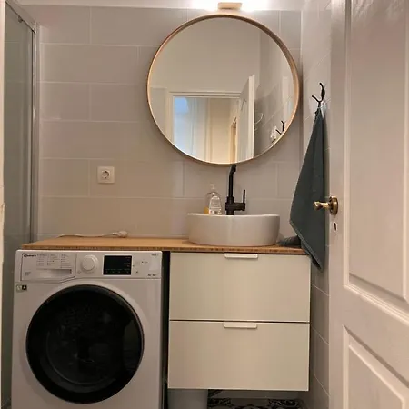 Calm, Artistic 9th Distric アパート